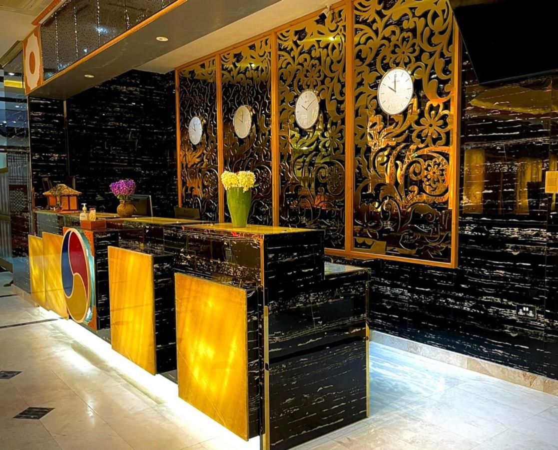 Asian Hotel Дукм Екстер'єр фото